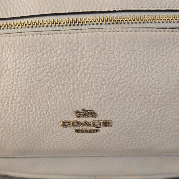Coach Ivory Pebbled Leather Backpack Zipper Accent Gold Hardware main image 10